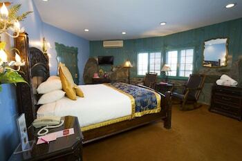 Hotel Madonna Inn