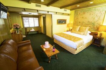 Hotel Madonna Inn