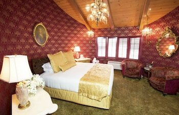 Hotel Madonna Inn