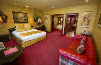 Hotel Madonna Inn