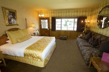 Hotel Madonna Inn