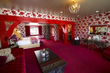 Hotel Madonna Inn
