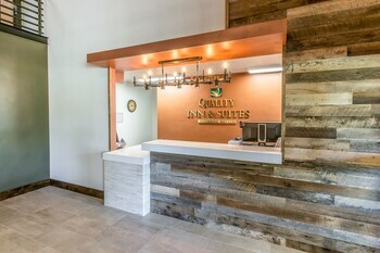 Hotel Quality Suites Central Coast