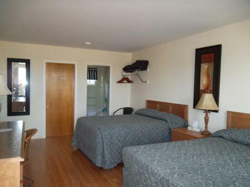 Anchor Motel And Suites