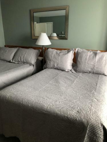 Anchor Motel And Suites