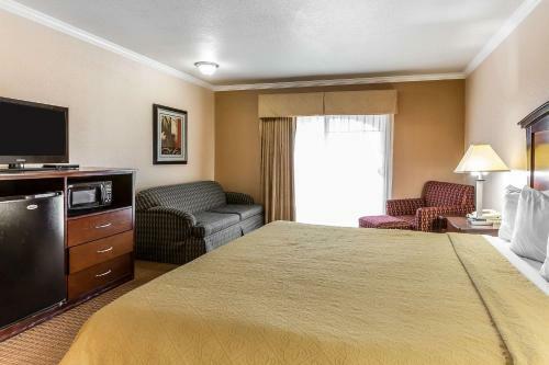Hotel Quality Inn Near Hearst Castle