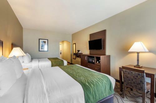 Hotel Clarion Inn And Suites John Wayne Airport