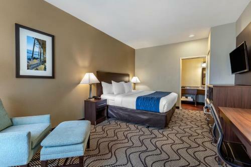 Hotel Clarion Inn And Suites John Wayne Airport