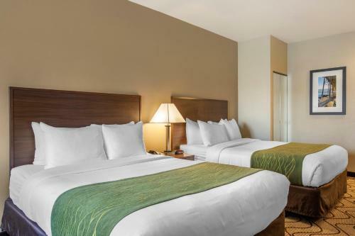 Hotel Clarion Inn And Suites John Wayne Airport