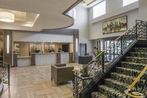 The Plaza Suites Hotel