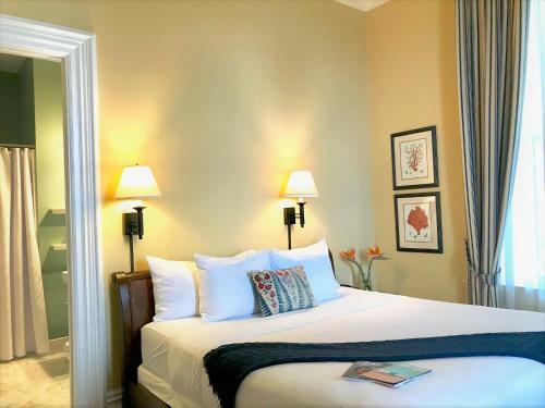 Bed & Breakfast West Cliff Inn, A Four Sisters Inn