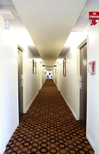 Hotel Granada Inn