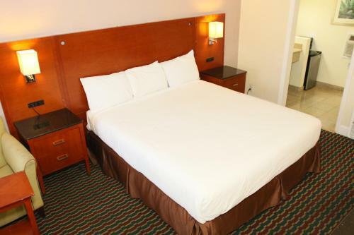 Motel Town And Country Inn