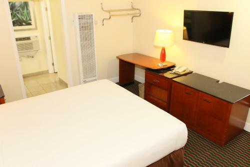 Motel Town And Country Inn