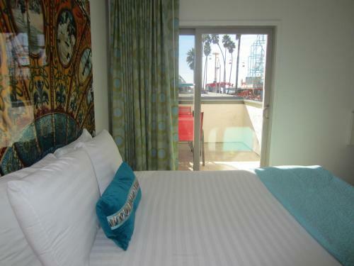 Motel Carousel Beach Inn