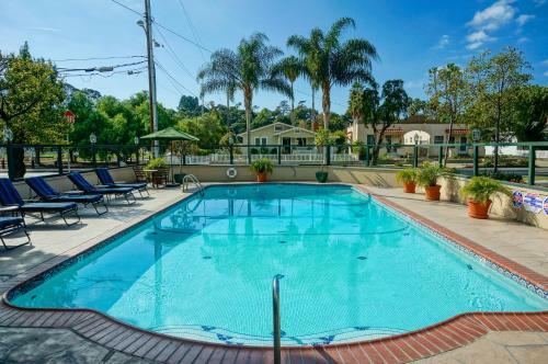 Posada Lavender Inn By The Sea
