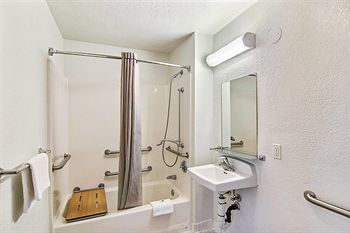 Motel 6 Santa Barbara-state