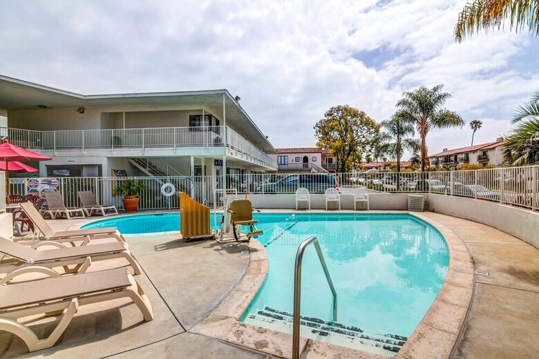 Motel 6 Santa Barbara - Beach