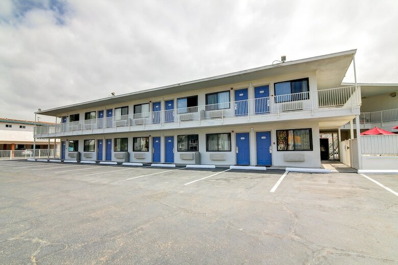 Motel 6 Santa Barbara - Beach
