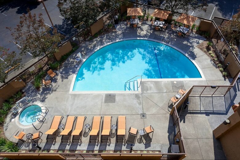 Hotel Courtyard By Marriott Santa Rosa