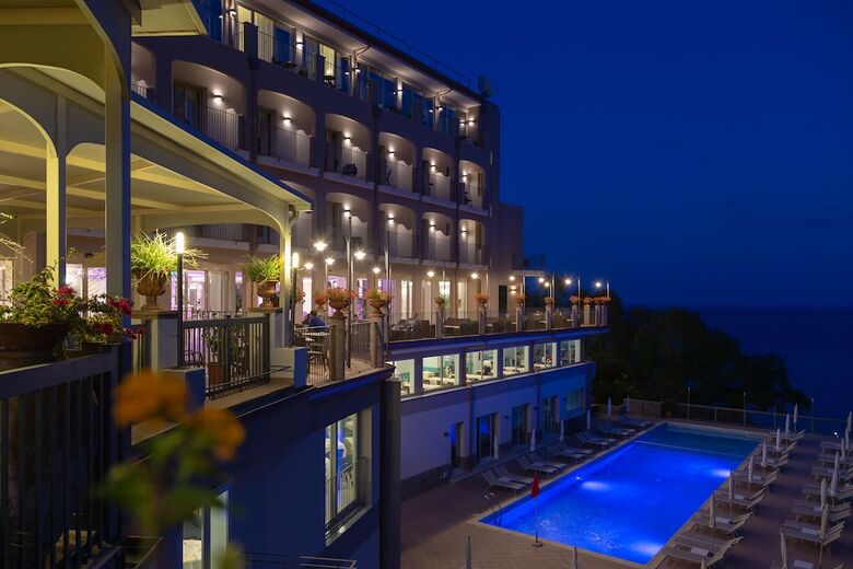 Hotel Antares