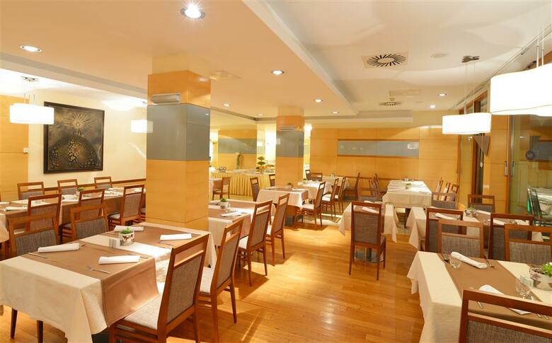 Best Western Lovec Premier Hotel