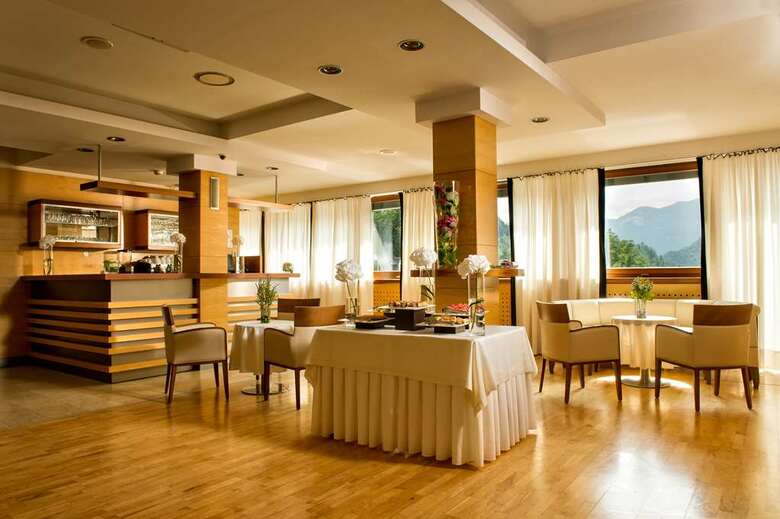 Best Western Lovec Premier Hotel