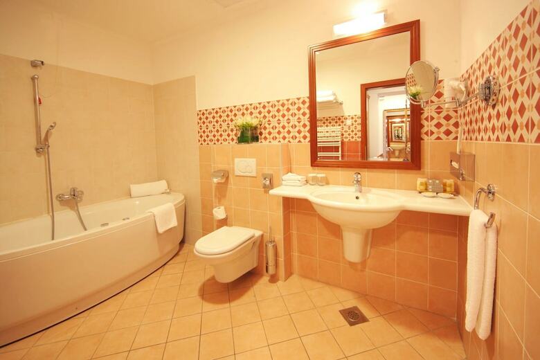 Best Western Lovec Premier Hotel