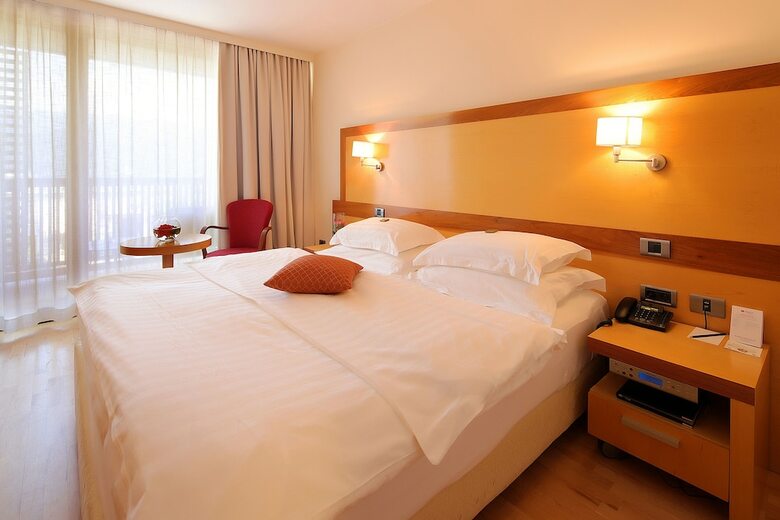 Best Western Lovec Premier Hotel
