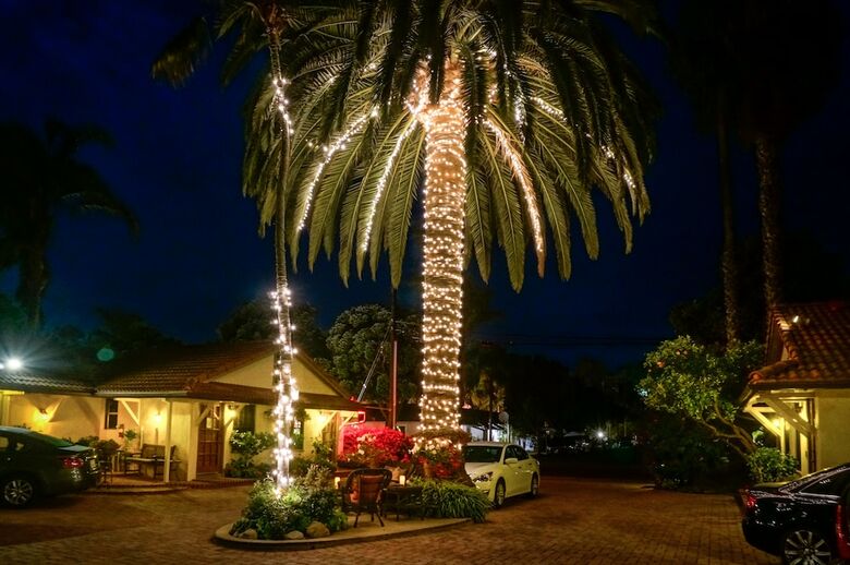 Posada Harbor House Inn