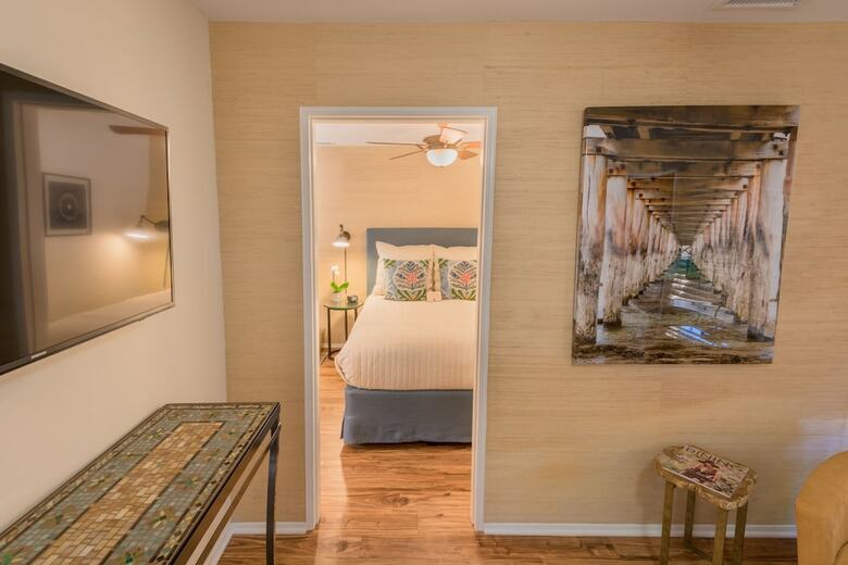 Posada Harbor House Inn