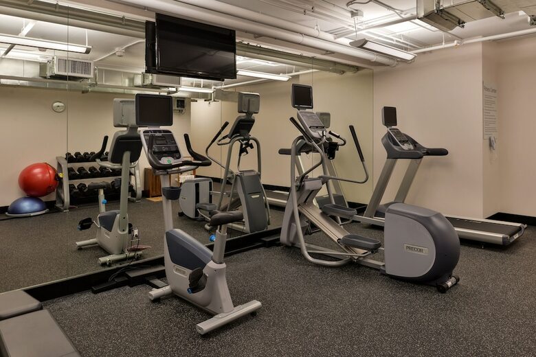 Holiday Inn Express & Suites San Diego - Hotel Circle
