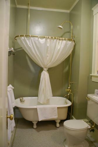 Hotel Nob Hill Inn