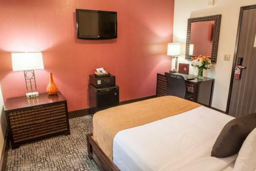 Hotel Fusion, A C-two Hotel
