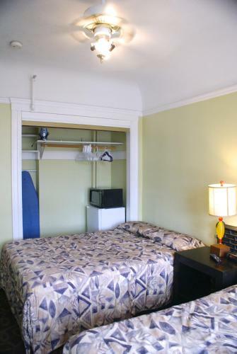 Dakota Hostel And Hotel