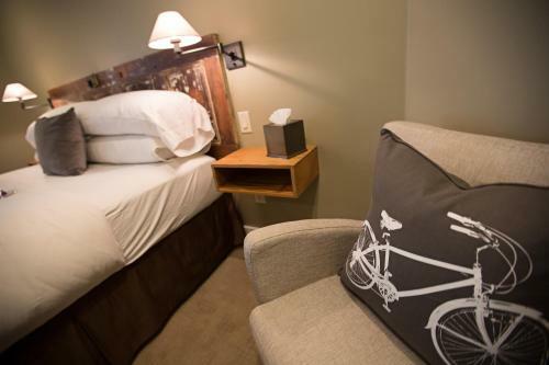Bed & Breakfast Hanford House Inn