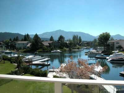 Carson Court Holiday Home