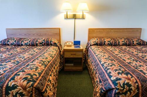 Motel Redwood Inn