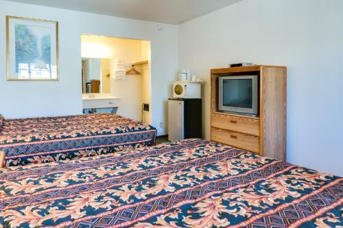 Motel Redwood Inn