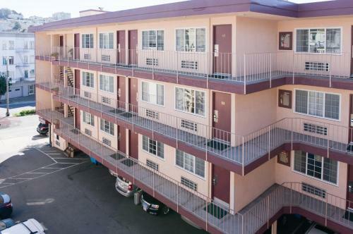 Motel Redwood Inn