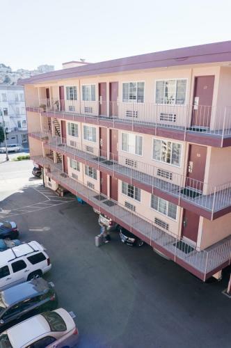 Motel Redwood Inn