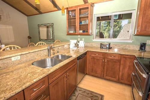 Timber Lane Holiday Home