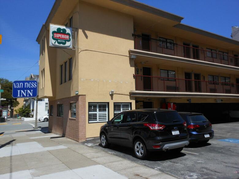 Motel Van Ness Inn