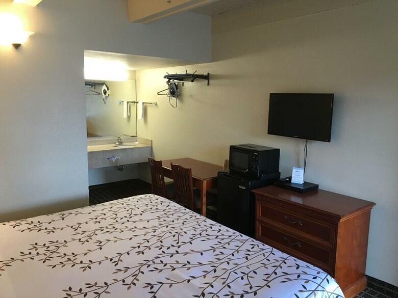 Motel Van Ness Inn