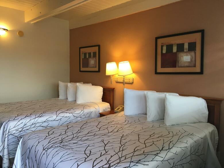 Motel Van Ness Inn