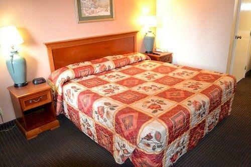 Motel Van Ness Inn