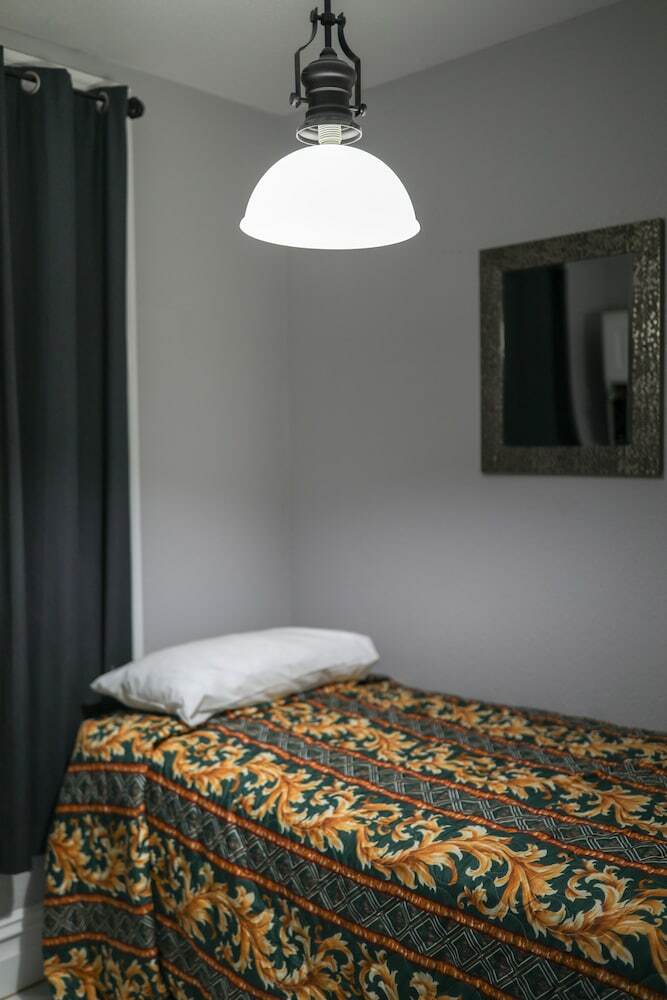 Hotel The Adrian