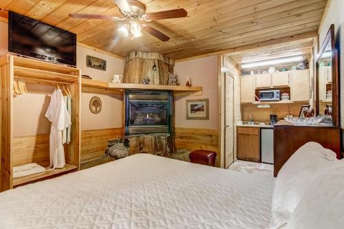 Heavenly Valley Lodge Bed & Breakfast