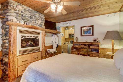 Heavenly Valley Lodge Bed & Breakfast
