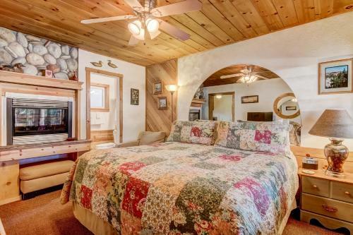 Heavenly Valley Lodge Bed & Breakfast